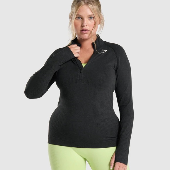 Gymshark ‘Vital’ Seamless 1/2 Zip Pullover (M) - black - Picture 5 of 6
